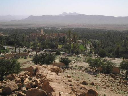 c'est un aspect tr�s agriable � tamazighte elle est tr�s belle (tazra) vive tamazighte